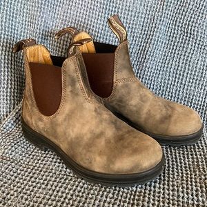 Blundstone Classic 550 Chelsea Boots - Women’s, Sz 6.5, brown leather